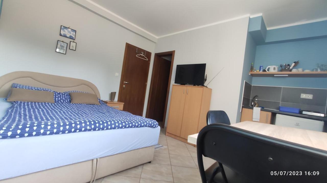 Apartmani Mina ネウム エクステリア 写真